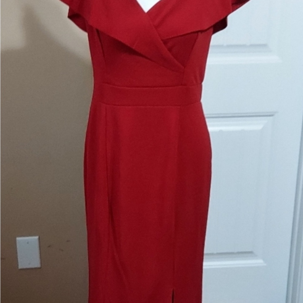 Alexa B new dress
